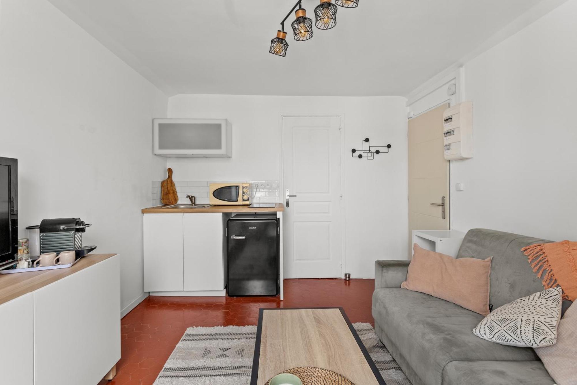 Charmante Studette, Centre Apartment *